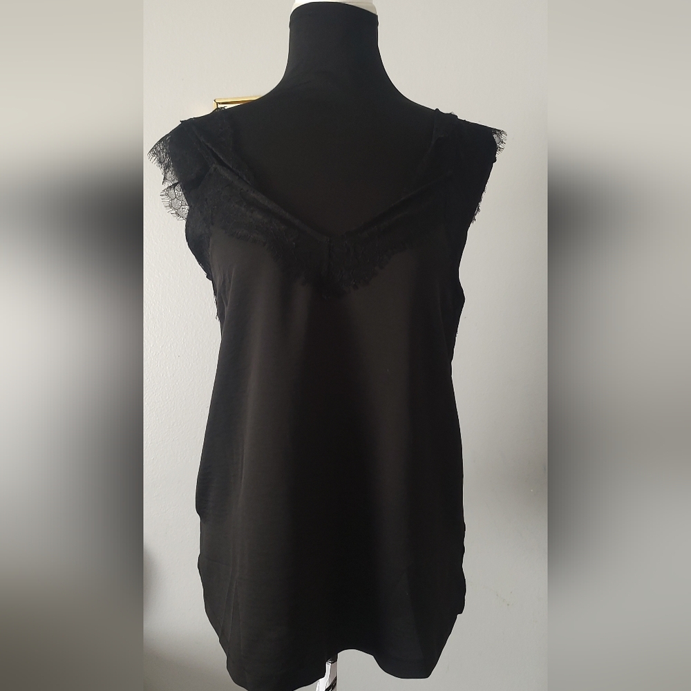 Chic Black Lace Women's Camisole